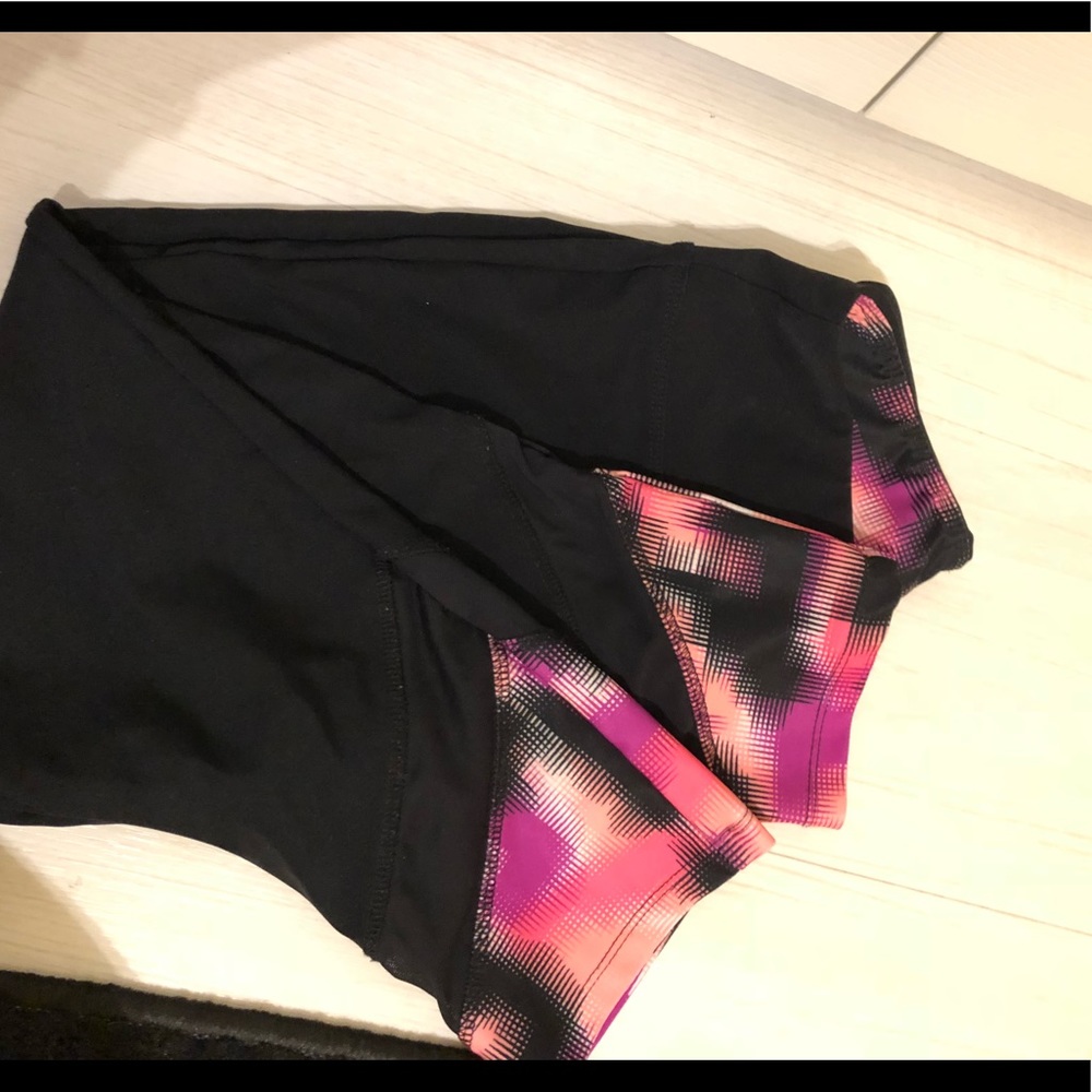 cropped workout leggings